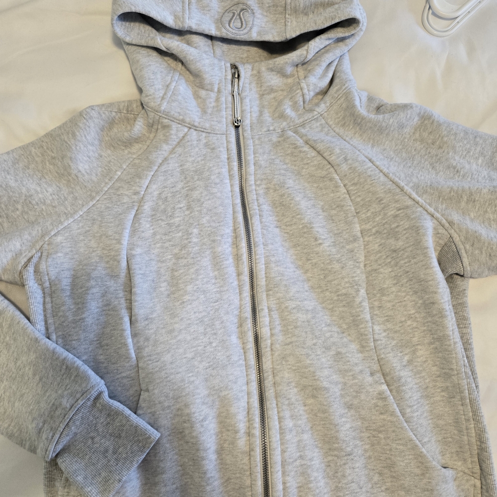 LULULEMON Heather Gray SCUBA Hoodie